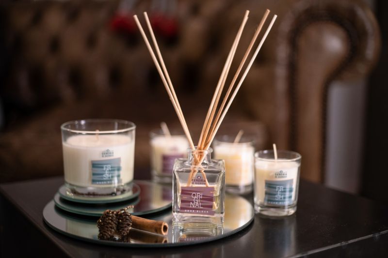 Candela Vegetale Vegana  in bicchiere con coperchio in sughero Odor Block - Original- 50 ORE